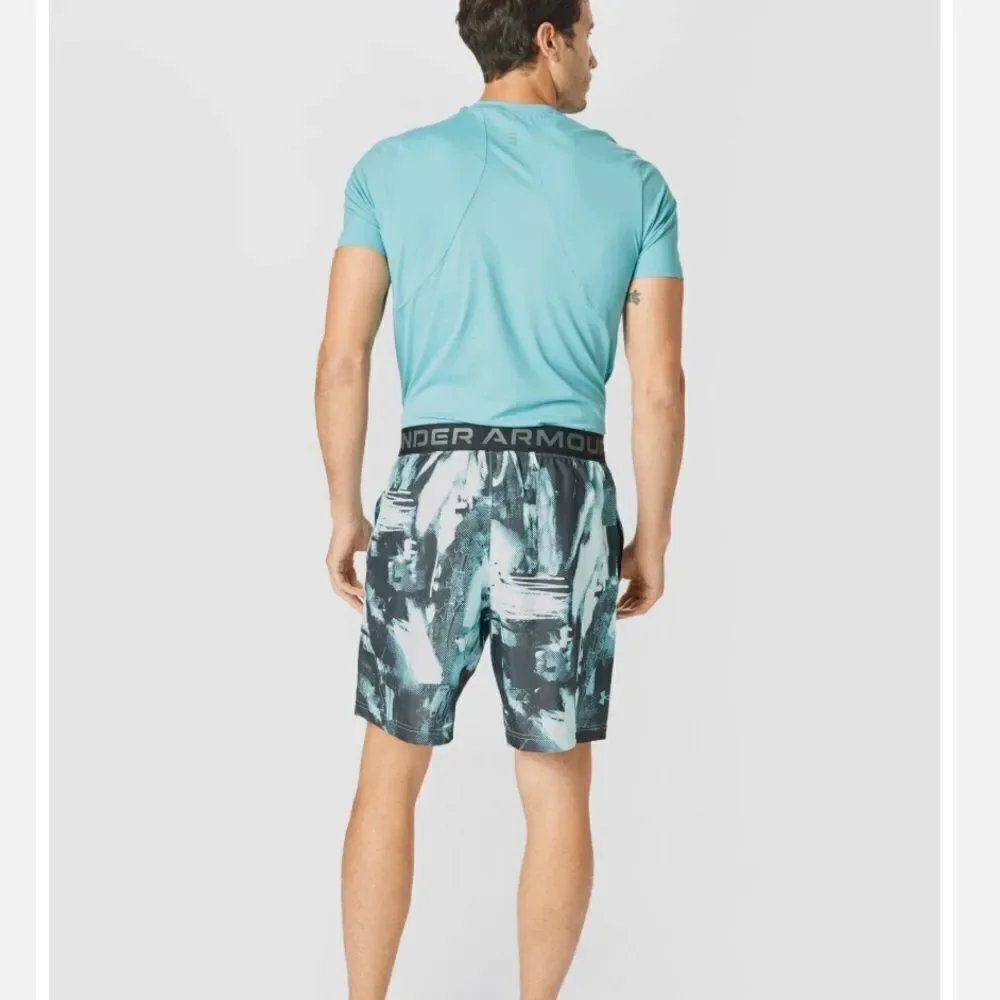 Men’s Under Armour Woven Adapt 5” Shorts Dark Blue/Aqua Size M